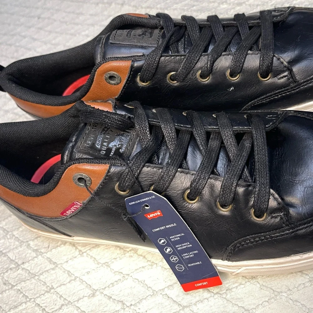 Levi's Men's Black and Brown Sneakers - Picture 6 of 7
